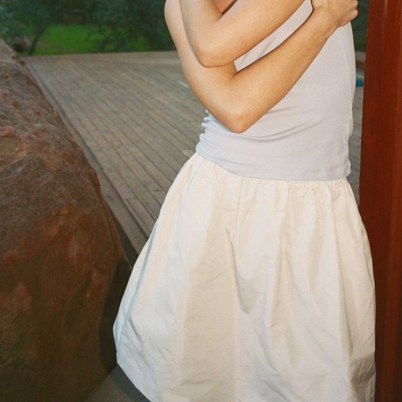 Aritzia Taffeta Pompous Skirt - Picture 3 of 10